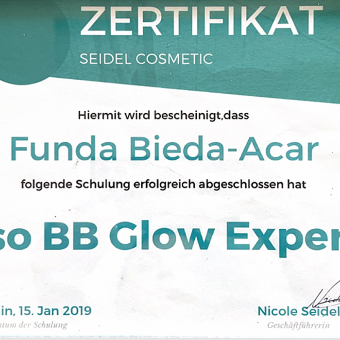 Lash-Stylist/in Wimpernextensions Sertifikası